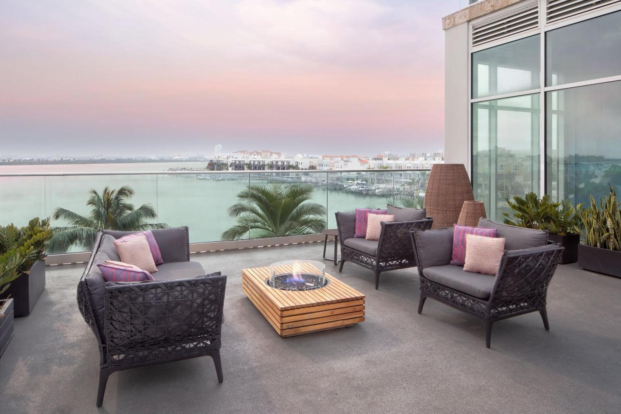 Residence Inn By Marriott Clearwater Beach Exterior foto